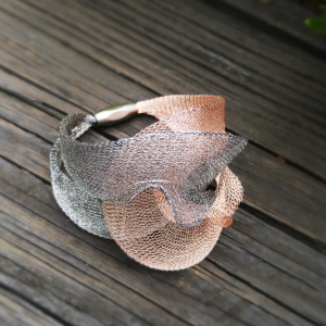 MIDOTI Knot Lots Bracelet RG